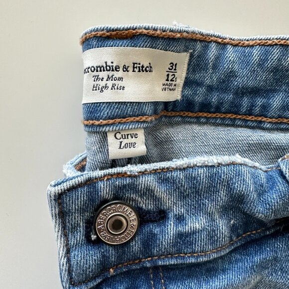 Abercrombie & Fitch Curve Love High Rise Mom Jean - Picture 3 of 7